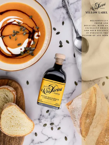 Vista 5 de Via Farini Yellow Label Aceto Balsamico Di Modena IGP Vinagre de vino balsámico italiano envejecido 8.45 onzas líquidas con caja de regalo