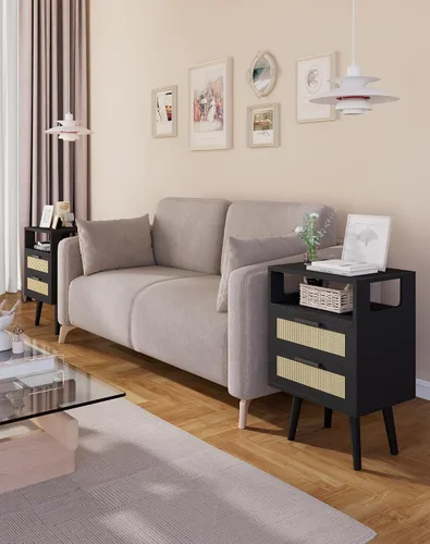 Vista 7 de YMYNY Mesita de noche con 2 cajones, mesa auxiliar bohemia, ratán decorado a mano, estante abierto con diseño arqueado, patas de madera maciza, Negro