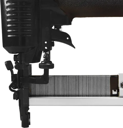 Vista 7 de Freeman PFS18 - Grapadora neumática de calibre 18 de 7/8 pulgadas con gancho para cinturón