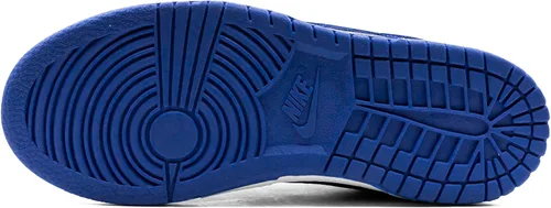 Vista 672 de Nike Kid's Dunk Low Sneaker