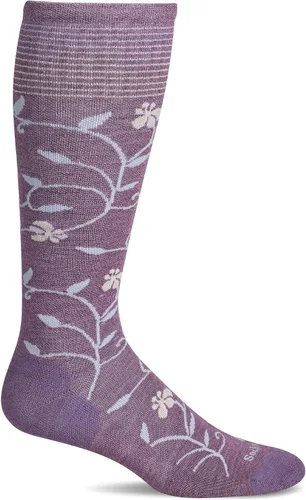 Vista 6 de Sockwell Calcetines de compresión graduados moderados para mujer, ajuste de pantorrilla ancha Ceniza