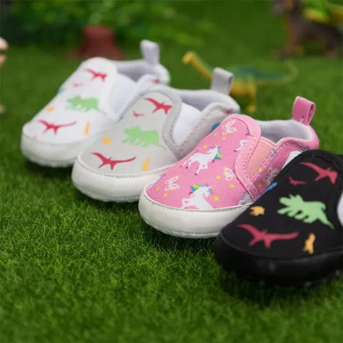 Vista 3 de Miamooi Zapatos deportivos para bebés y niñas con suela suave, zapatos para primeros caminos, casuales, planos, para recién nacidos, ligeros
