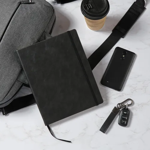 Vista 7 de Cuaderno Oxford, cuaderno de escritura rayado, cuaderno de escritor, cuaderno clásico para la escuela u oficina, 192 páginas, 7.5" x 9.5", tapa Negro