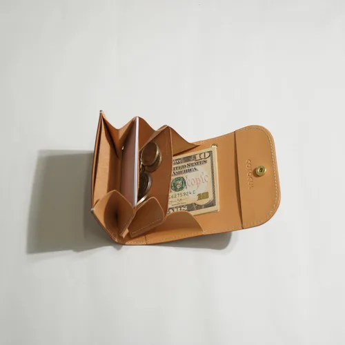 Vista 4 de Cartera pequeña para hombres y mujeres minimalista delgado tarjetero monedero hecho en Kioto, Japón, Naranja, Teñido degradado