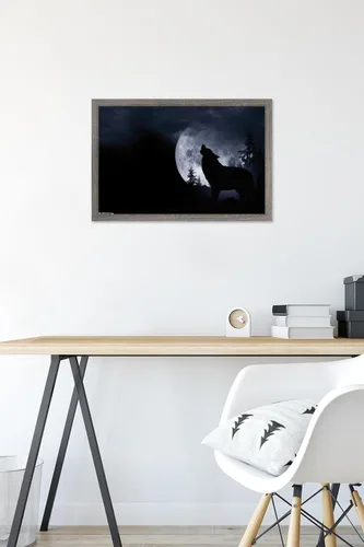 Vista 6 de Trends International Póster de pared de lobo - aullido, 14.725 x 22.375 pulgadas, versión enmarcada de madera de granero