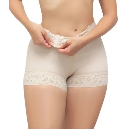 SHORT CACHETERO CON VARILLAS/2644 de PRENDAS CONTROL