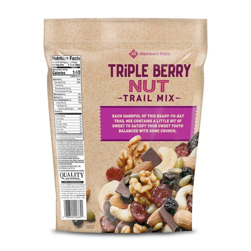 Vista 2 de Member's Mark Triple Berry Nut Trail Mix (2.5 libras) (paquete de 2)