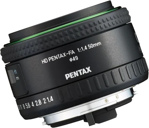 Vista 2 de Pentax HD PENTAX-FA 50mmF1.4, lente de enfoque único, estándar para uso con cámaras SLR digitales K-Mount