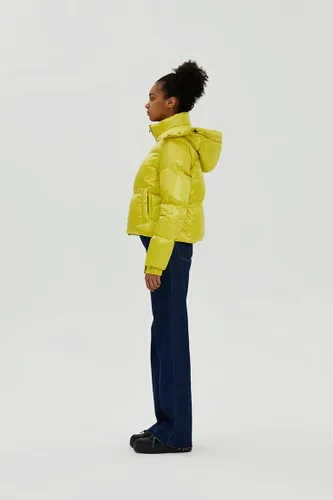 Vista 6 de Fitouch Keyli Chaqueta acolchada de plumón con capucha para mujer, recortada, más de 700 potencia de relleno