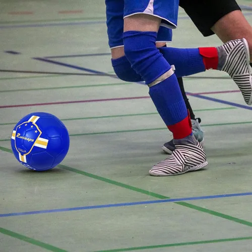 Vista 4 de Runleaps Futsal Ball,Futsal Soccer Ball,Great for Indoor or Outdoor,Low Bounce Size 4 for Training,Playing