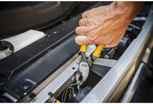 Vista 2 de GEARWRENCH 82174 Alicates para juntas deslizantes con mango sumergido de 6 pulgadas