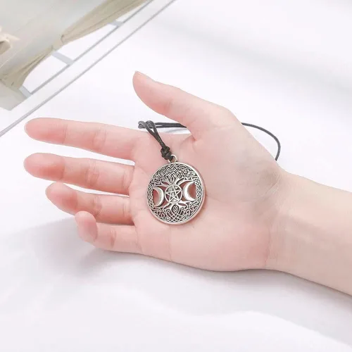 Vista 6 de QIAN0813 Celttic Knot Triple Moon Pentagram Pentacle Star Wicca Pendant Necklace Round Pagan Jewelry