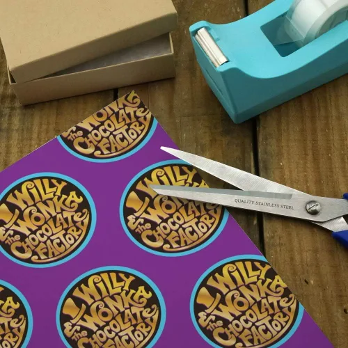 Vista 4 de GRAPHICS & MORE Willy Wonka and the Chocolate Factory - Rollos de papel de regalo con logotipo