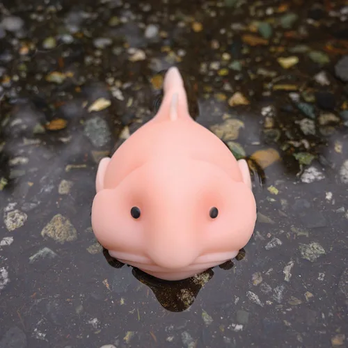 Vista 5 de Accoutrements Sunny The Blobfish - Juguete novedoso - Juguete blando