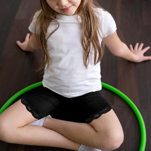 Vista 5 de Auranso Pantalones cortos de baile para niñas de color sólido transpirables (paquete de 6)