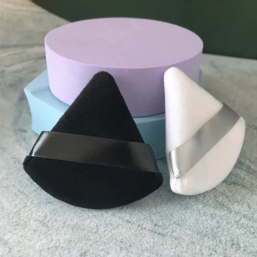 Vista 2 de 6 esponjas de maquillaje en polvo cosmético para base de algodón, almohadillas de maquillaje triangulares suaves, esponjas de maquillaje negras