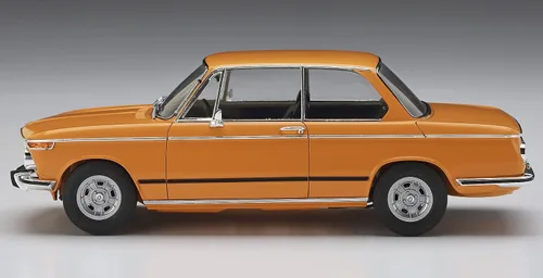 Vista 2 de Hasegawa 621123 Modelo de coche BMW 2002 Tii 1/24 Modelo Kit