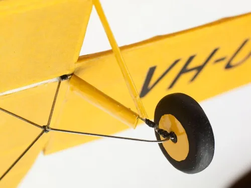 Vista 3 de Maqueta kit avion Tiger Moth completo vintage caoutchouc balsa bois Vole vraiment