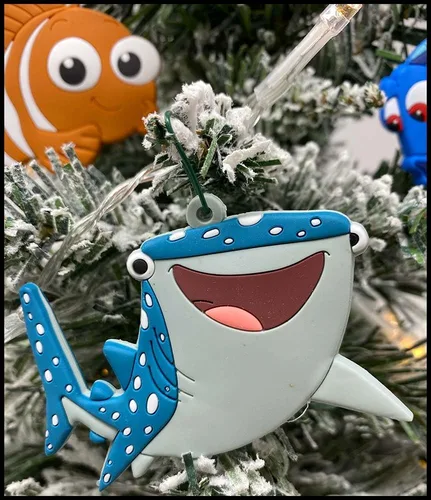 Vista 6 de Finding Nemo - Juego de adornos navideños de 4 piezas, Nemo, Dory, Squirt y Destiny
