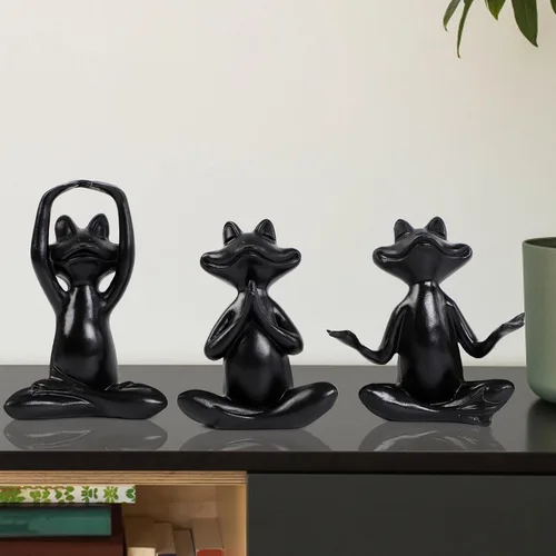 Vista 3 de Suoedd Juego de 3 figuras de rana negra para decoración de yoga, estatuas de yoga de rana para sala de estar moderna, mesa, oficina, estantería