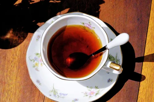 Vista 2 de Taza de Café de Porcelana Ósea Británica con Platillo y Cuchara para Latte Americano Tazas con Platillo Juego de Tazas de Té de Porcelana, Tazas