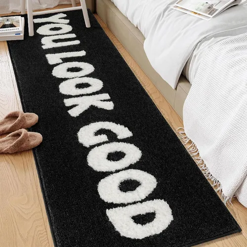 Vista 7 de Alfombra de baño con texto en blanco y negro con texto en inglés "You Look Good", divertida y bonita, decoración de baño, pequeña, fresca