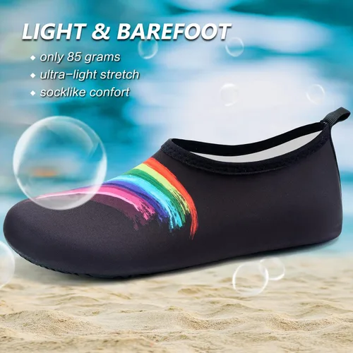 Vista 3 de Deevike Zapatos acuáticos para mujeres y hombres, estilo descalzo, de secado rápido, calcetines de agua sin cordones para playa, piscina, natación