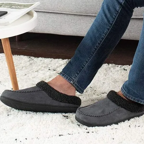 Vista 6 de ULTRAIDEAS Mens Moccasin Slippers with Memory Foam Insole Slip on House Slippers Warm Faux Sherpa Lining House Shoes Clog with Nonslip Rubber Sole