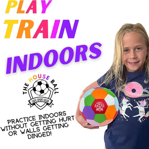 Vista 5 de The House Ball - La Pelota de Fútbol Original Suave y Segura para Interiores Tamaño 4 Creada para el Interior de tu Hogar y Patio - Regalo Divertido