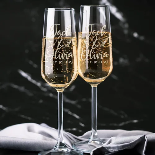 Vista 7 de Copas de champán personalizadas para boda, copas de brindis Love Birds para novia y novio, juego de 2