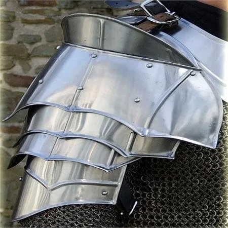 Vista 2 de Armory Replicas hombreras de acero, de guerrero. Armadura medieval para hombros.