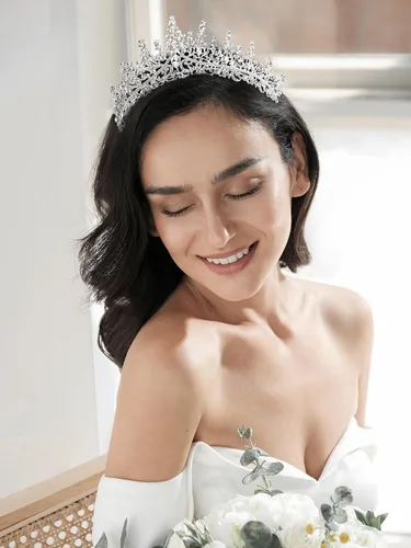 Vista 2 de SWEETV Tiaras for Women, Quinceanera Queen Crown, Wedding Tiaras 0. Plata