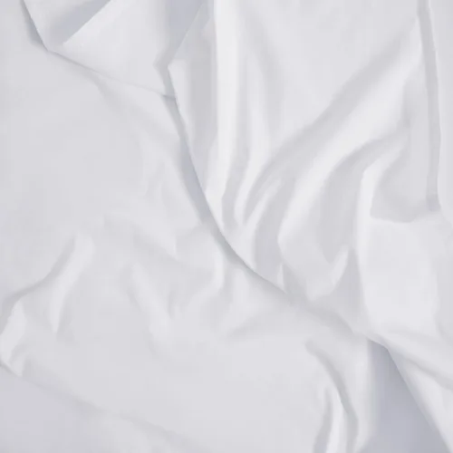 Vista 3 de Brooklinen Juego de fundas de almohada de satén de lujo con calidad de hotel, tamaño Cal King, color blanco Blanco Sólido