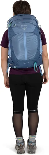 Vista 17 de Osprey Sirrus 24L Mochila de Senderismo para Mujeres - Mochila de Día Ajustable con Cubierta Impermeable para Lluvia y Bolsillos para Botellas, Gris