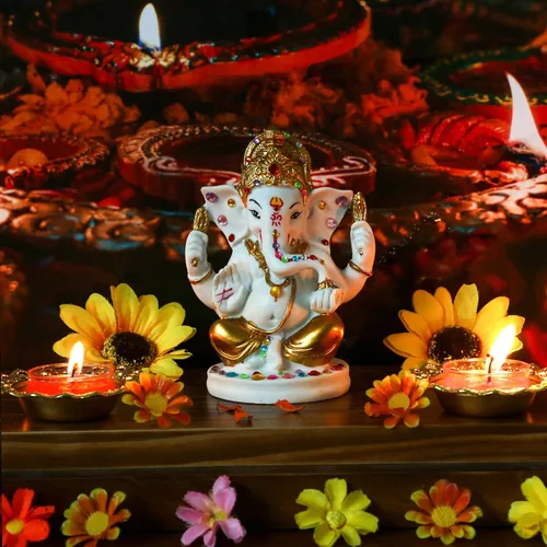 Vista 2 de alikiki Estatua de ídolo del señor indio Ganesha – Dios hindú en tono dorado de 5 pulgadas de alto, Ganpati Mandir Diwali Pooja, artículo