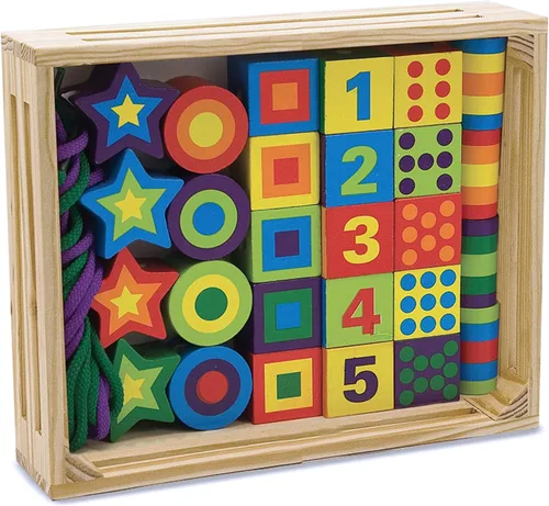 Vista 4 de Cuentas de madera para enlazar Melissa & Doug, actividad educativa con 27 mostacillas y 2 cintas