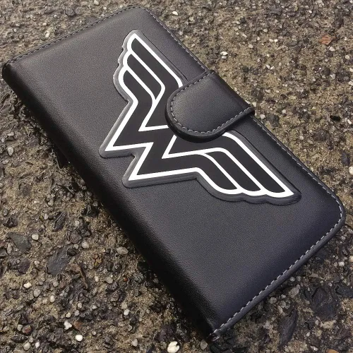 Vista 5 de Fan Emblems Wonder Woman - Calcomanía cromada para automóvil, logotipo clásico (negro y cromado)