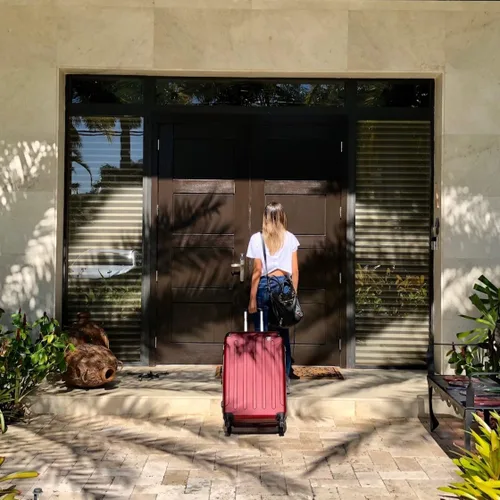 Vista 6 de DUKAP Intely - Maleta rígida con puerto USB integrado y báscula de peso digital, maleta de viaje con cerradura de combinación TSA y mango ergonómico