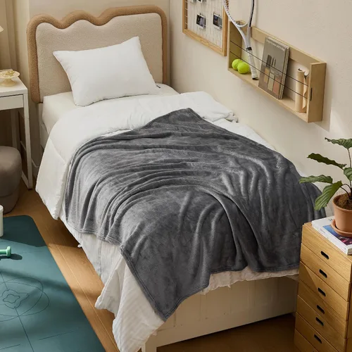 Vista 65 de Bedsure GentleSoft Bedding Manta de Vellón para Niñas y Niños - Mantas Pequeñas Suaves, Acogedoras y Bonitas para Viajes, 43x55 Pulgadas, Blanco