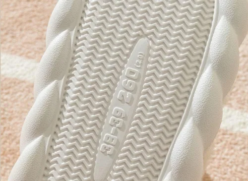 Vista 4 de Pantuflas tipo botín para hombre y mujer, pantuflas peludas mullidas para el invierno, cálidas, antideslizantes, de felpa, con forro de piel