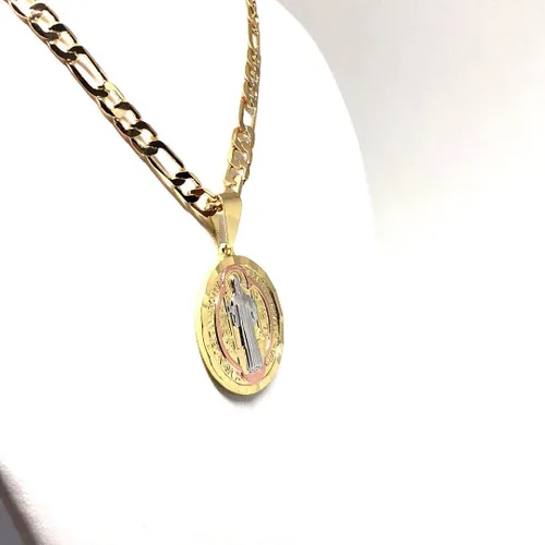Vista 3 de Collar tricolor de San Benito Medalla Cadena Oro Laminado 26