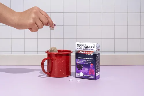 Vista 7 de Tabletas para el alivio del resfriado y de la gripa Sambucol Black Elderberry, 30 tabletas (2 paquetes) Homeopathic Black Elderberry Cold