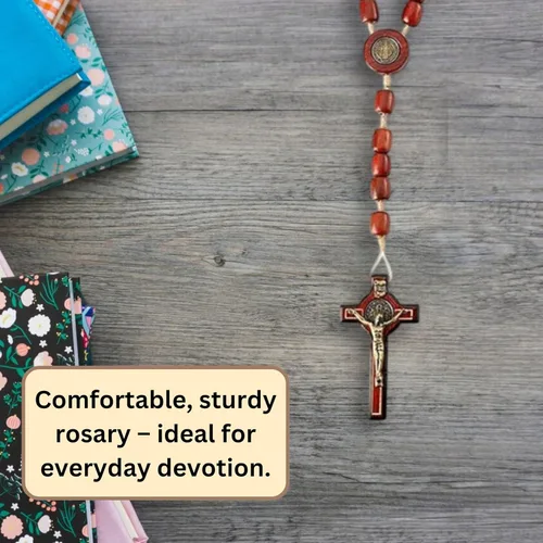 Vista 3 de Catholica Shop Rosario de cuentas de madera de San Benito para hombres y mujeres con crucifijo y medalla de San Benito. Hecho en Brasil