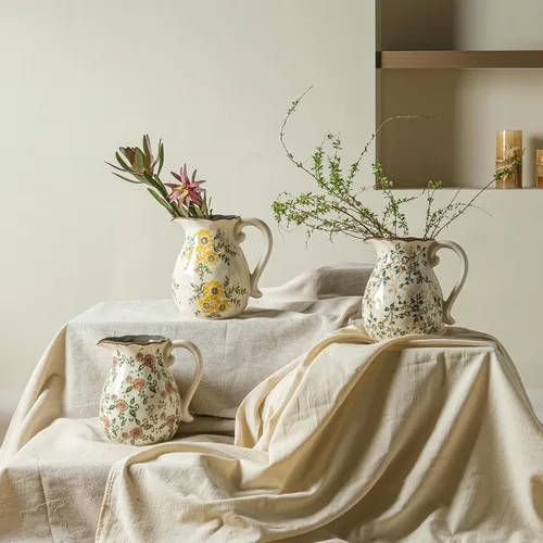 Vista 7 de Jarrón de cerámica verde y blanco con asa, florero rústico para decoración de hogar estilo “chinoiserie”, “grandmillenial” y toscano, jarrón