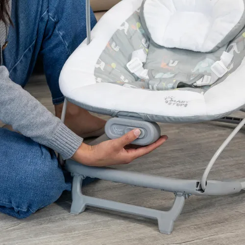 Vista 14 de Smart Steps® My First Rocker 2 Bouncer, Dos de una clase gris Dos de un tipo gris