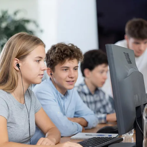 Vista 5 de Kanayu Paquete de 50 auriculares con cable a granel para aulas, auriculares básicos para estudiantes, sin micrófono, con conector de 0.138 in