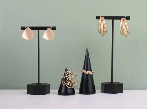 Vista 3 de GemeShou Soporte en T de metal negro, 2 piezas para exhibición de aretes, barra en T, soporte de joyería para fotografía minorista. Base hexagonal