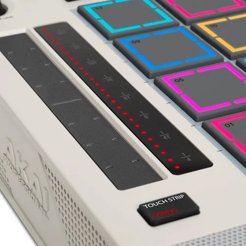 Vista 16 de Akai Professional Centro de producción de música portátil retro MPC Live