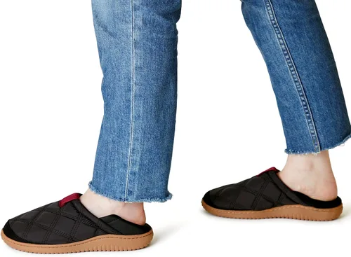 Vista 4 de Dearfoams Pantuflas de retorno energético de espuma viscoelástica con espalda cerrada para mujer