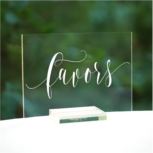 Vista 9 de Cedar and Ink Mesa de boda acrílica números 1-20, letreros de boda acrílicos con letras de caligrafía, eventos de recepción rústicos como vidrio